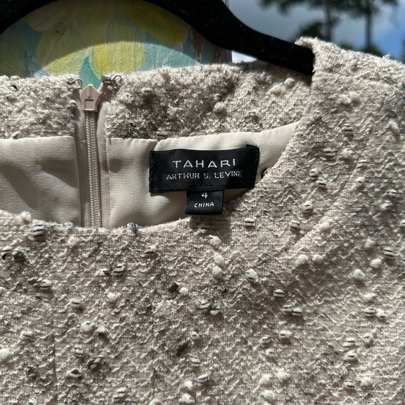🎄 Tahari Arthur S. Levine Textured Fit & Flare Dress – Champagne Cream Size 4 - Picture 5 of 17